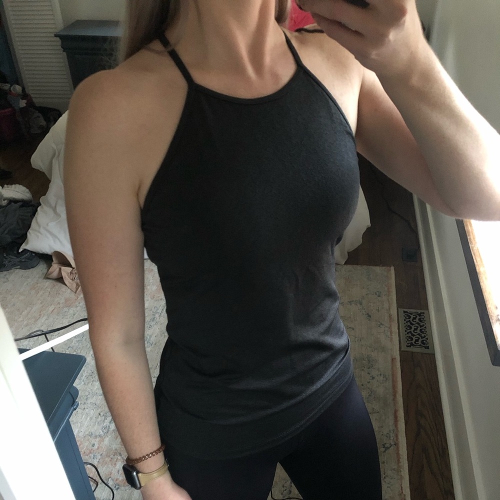 GapFit workout tank top